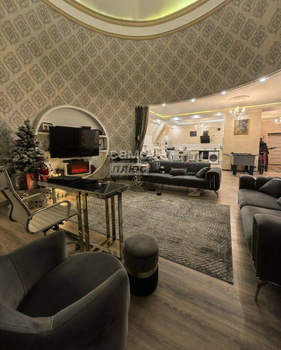 3-к квартира, вторичка, 138м2, 7/7 этаж