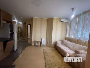 2-к квартира, вторичка, 64м2, 7/17 этаж