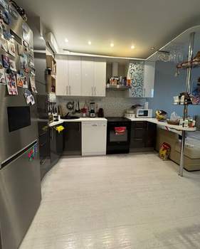 3-к квартира, вторичка, 62м2, 4/17 этаж