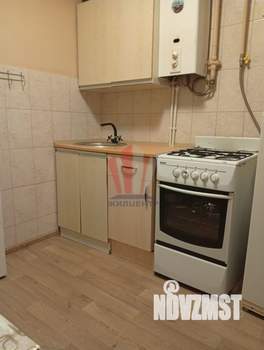 2-к квартира, вторичка, 42м2, 1/5 этаж
