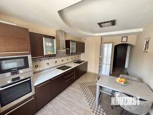 2-к квартира, вторичка, 70м2, 7/17 этаж