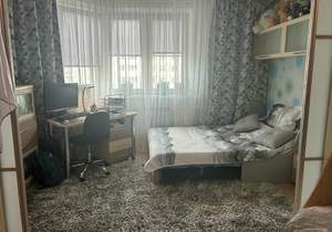 2-к квартира, вторичка, 63м2, 10/17 этаж