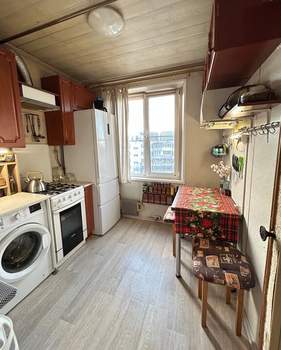 3-к квартира, вторичка, 59м2, 9/9 этаж