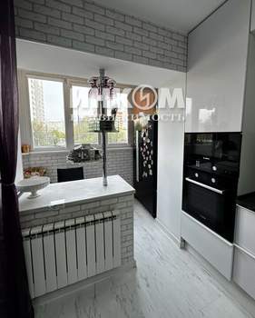 3-к квартира, вторичка, 118м2, 2/19 этаж