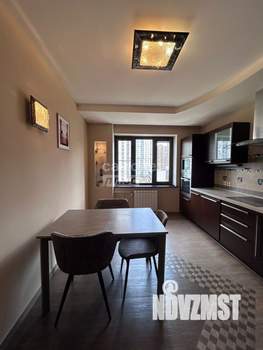 2-к квартира, вторичка, 70м2, 7/17 этаж