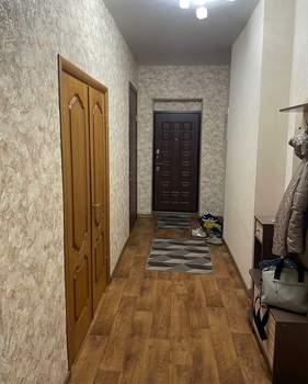 3-к квартира, вторичка, 75м2, 1/3 этаж