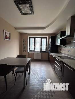 2-к квартира, вторичка, 70м2, 7/17 этаж