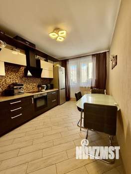 2-к квартира, вторичка, 62м2, 10/17 этаж