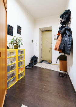 2-к квартира, вторичка, 67м2, 1/10 этаж