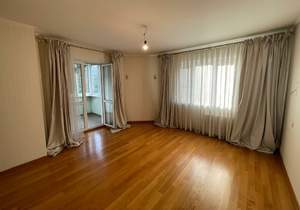 4-к квартира, вторичка, 130м2, 4/10 этаж