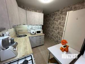 3-к квартира, вторичка, 54м2, 1/4 этаж