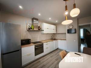 2-к квартира, вторичка, 60м2, 11/17 этаж