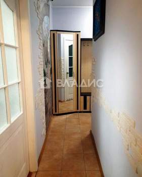 2-к квартира, вторичка, 42м2, 2/5 этаж