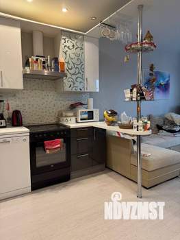3-к квартира, вторичка, 62м2, 4/17 этаж
