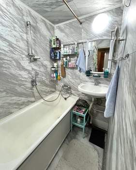 3-к квартира, вторичка, 59м2, 9/9 этаж