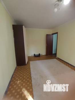 3-к квартира, вторичка, 60м2, 1/9 этаж