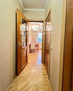 2-к квартира, вторичка, 52м2, 4/5 этаж