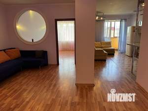 2-к квартира, вторичка, 63м2, 11/18 этаж