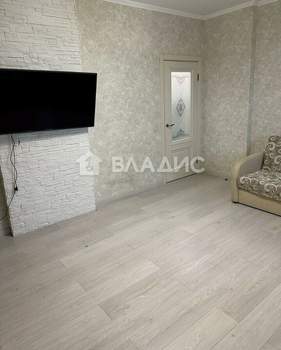 2-к квартира, вторичка, 64м2, 6/18 этаж