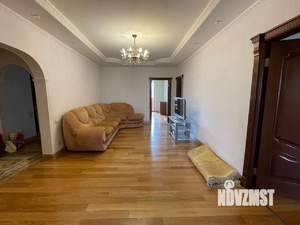 4-к квартира, вторичка, 174м2, 5/18 этаж