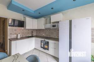 2-к квартира, вторичка, 62м2, 10/18 этаж