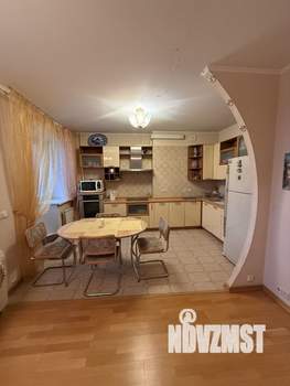 3-к квартира, вторичка, 72м2, 8/12 этаж