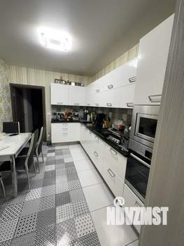 2-к квартира, вторичка, 64м2, 10/23 этаж