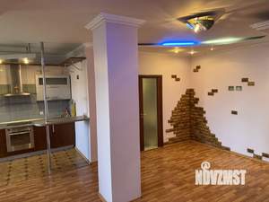 2-к квартира, вторичка, 63м2, 11/18 этаж