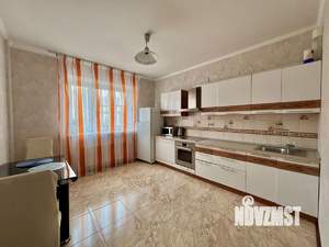 2-к квартира, вторичка, 65м2, 4/14 этаж