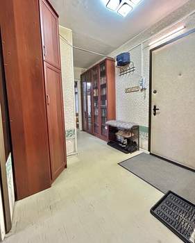 3-к квартира, вторичка, 59м2, 9/9 этаж