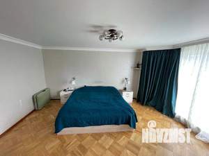 6-к квартира, вторичка, 177м2, 1/2 этаж