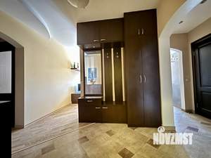 2-к квартира, вторичка, 70м2, 7/17 этаж