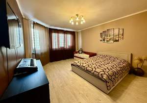 2-к квартира, вторичка, 62м2, 10/17 этаж