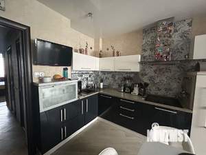 2-к квартира, вторичка, 63м2, 10/17 этаж