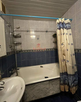 3-к квартира, вторичка, 75м2, 1/9 этаж