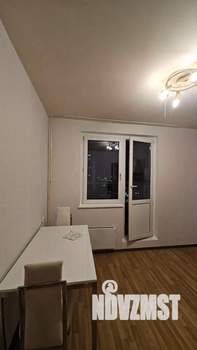 2-к квартира, вторичка, 56м2, 15/22 этаж