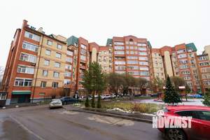 2-к квартира, вторичка, 67м2, 1/10 этаж