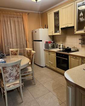 3-к квартира, вторичка, 83м2, 6/17 этаж