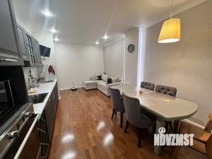 2-к квартира, вторичка, 64м2, 4/18 этаж