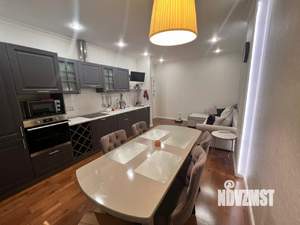 2-к квартира, вторичка, 64м2, 4/18 этаж